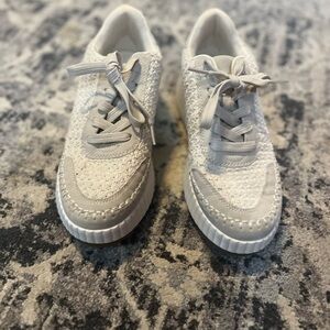 Dolce Vita Fay Knit Sneakers Sz 8.5